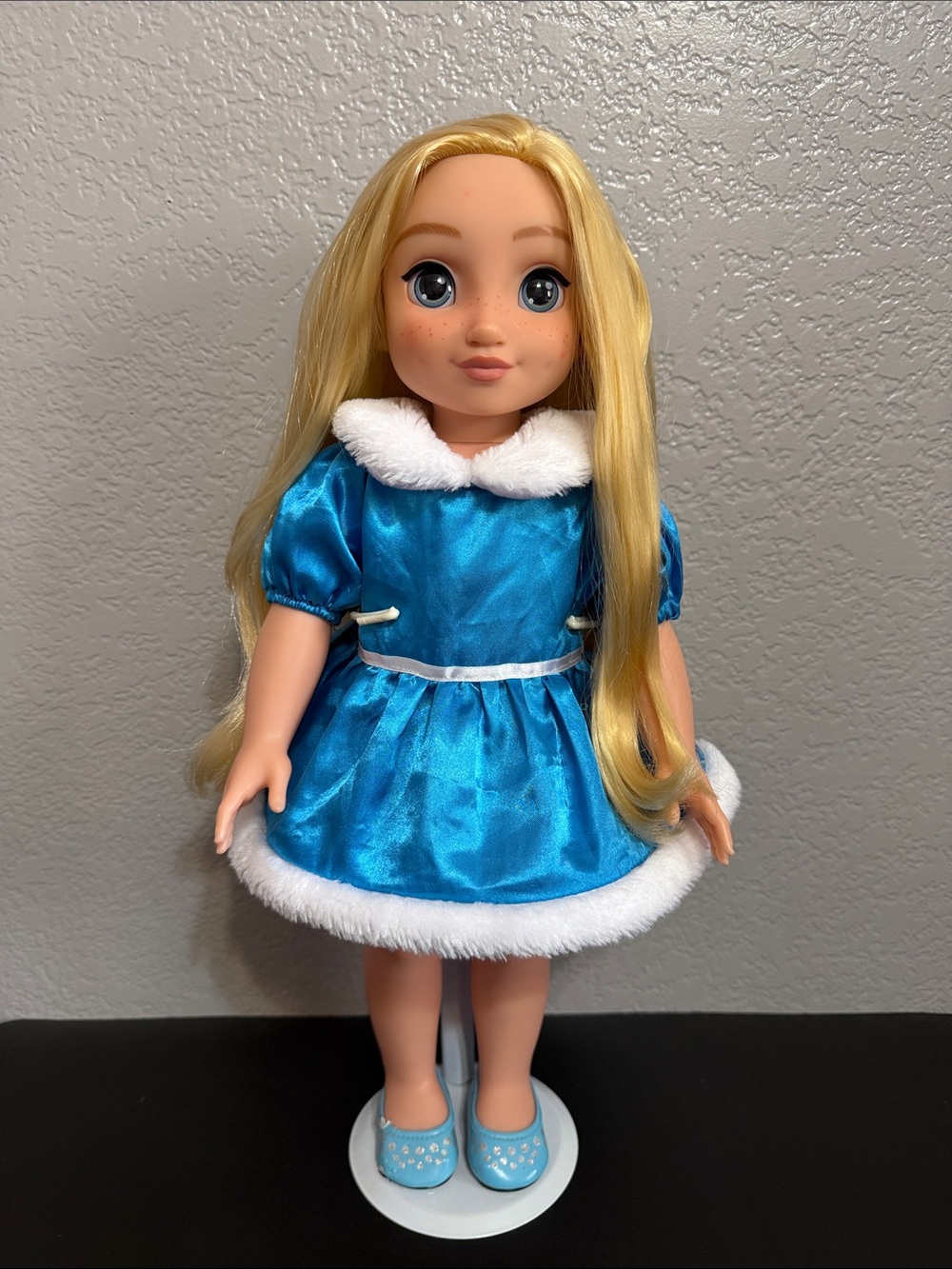 Disney Ily 18” Doll Blonde with Blue Eyes Cute Freckles